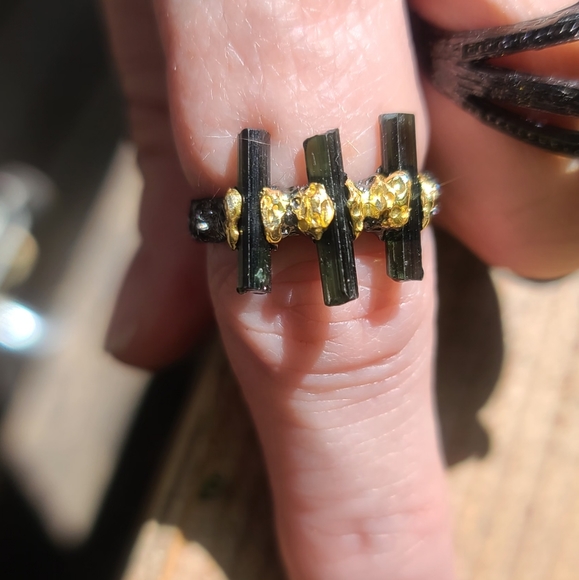 Triple green tourmaline & sterling & gold ring sz 7.5 - Picture 13 of 13